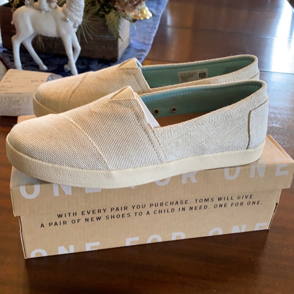 Tom’s Avalon natural yarn dye slip on 8